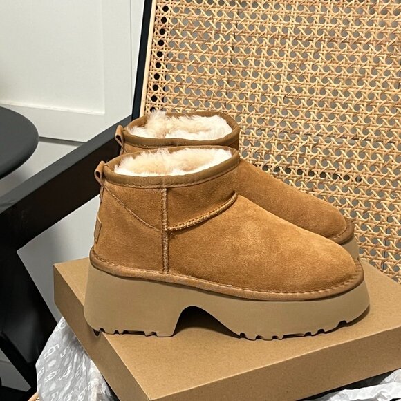 UGG Classic ultra Mini New Heights - Picture 1 of 9